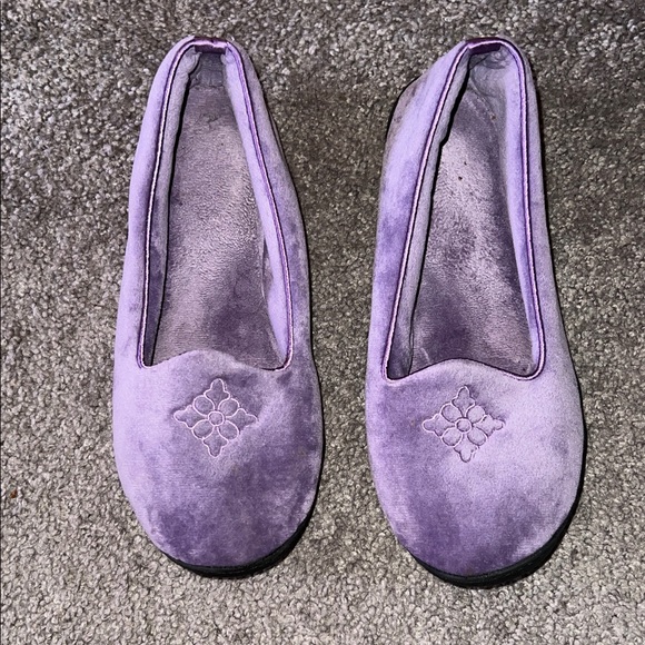 Dearfoams Purple Women's Slippers - Picture 1 of 6